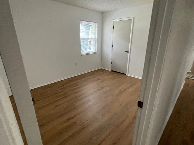 895 Copperleaf Ln — Photo 4