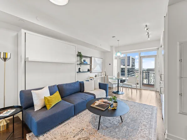 21 Widmer St #4203, Toronto, ON M5V 0B8