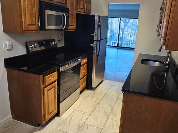 492 N Broadway APT 7