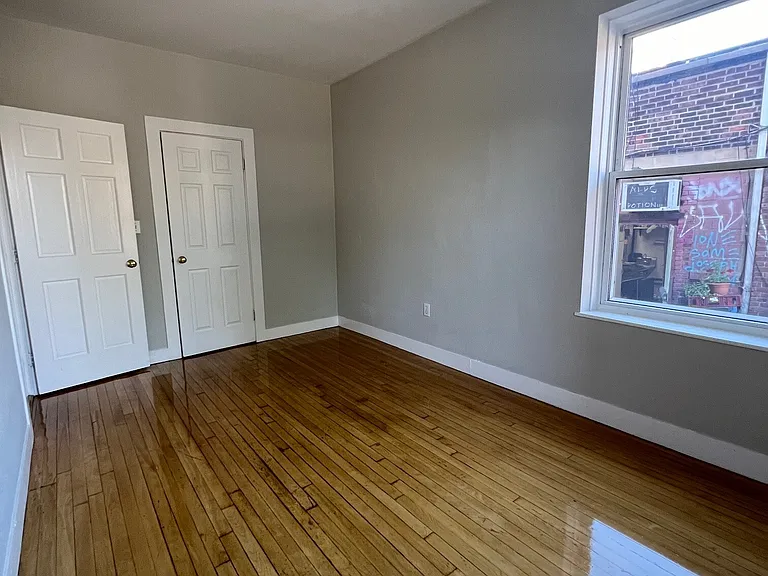 4-8 Farrington Ave #1D — Photo 6