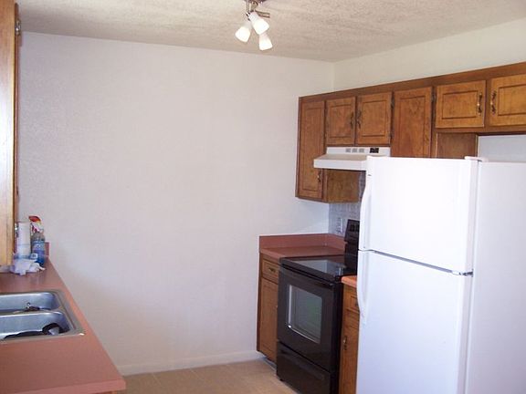 2nd image of 111 Jason Dr #B