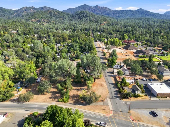 4357 Front St, Shasta Lake, CA 96019