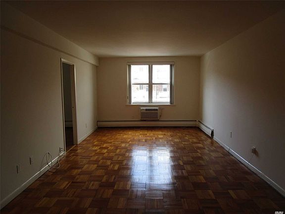 4th image of 40 Daley Pl APT 126