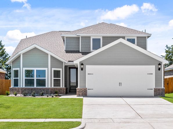 905 Cottonwood Ave, Hutchins, TX