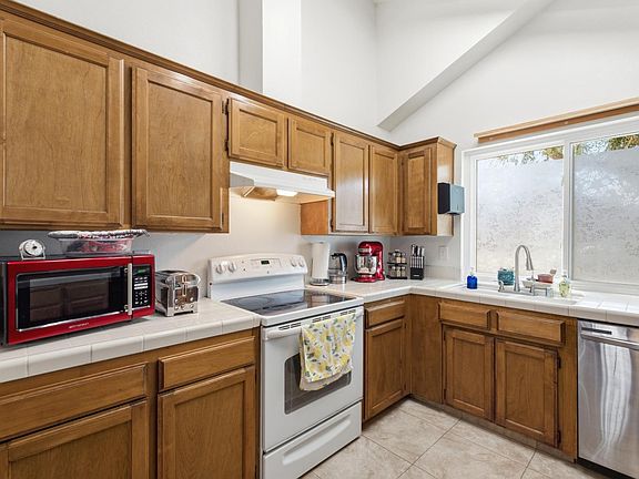 5th image of 3450 W Dovewood Ave