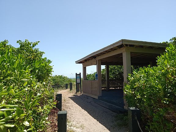4th image of 1772 Gulfstream Ave #1772