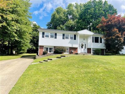 2086 De Brakeleer Ave, Farrell, PA, 16121
