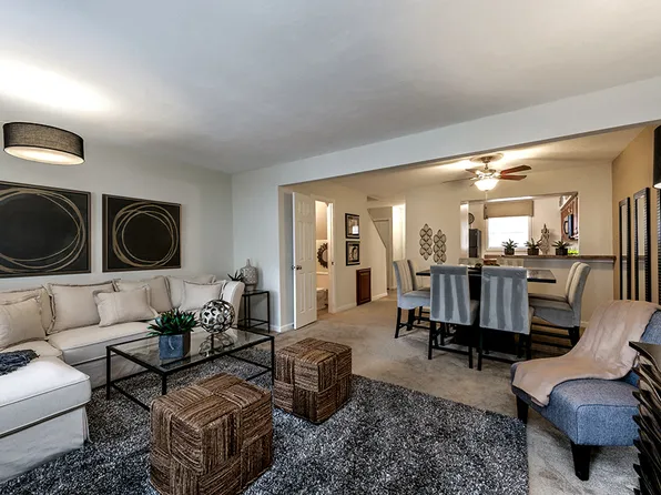 River Mews Apartments and Townhomes