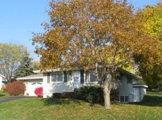 124 Washington Ave, Iron Ridge, WI 53035