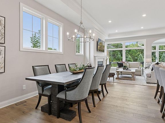 5th image of 79 Spring Farm Rd