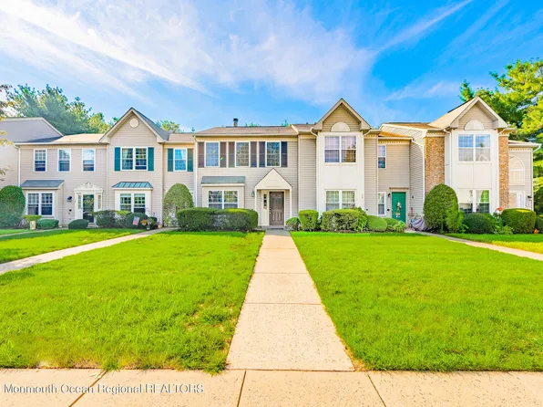 15 Ambrose Court, Holmdel, NJ 07733