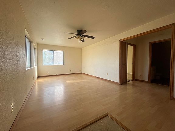 3rd image of 4440 Peck Dr