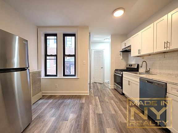 2nd image of 3149 29th St APT A1