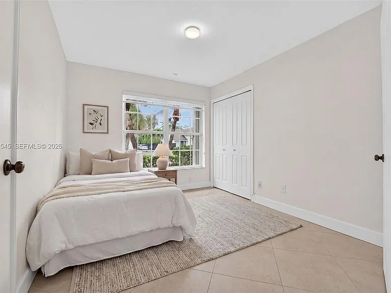 8224 SW 178th Ter — Photo 24