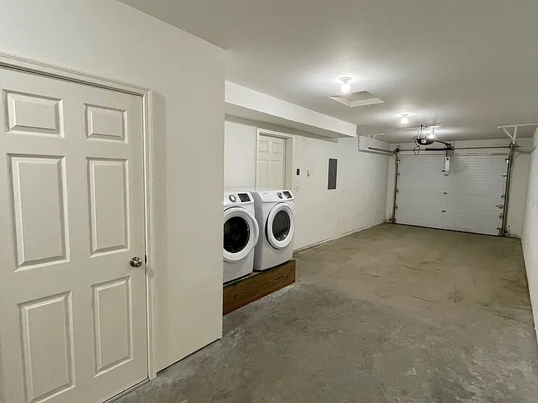 1571 N Tinitun Cir — Photo 8