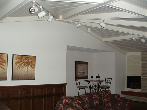 vaulted ceiling LR