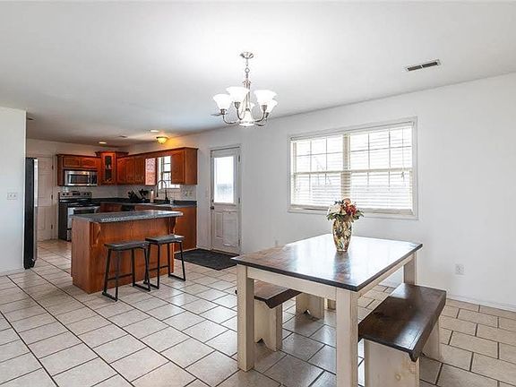 3rd image of 20300 London Ln