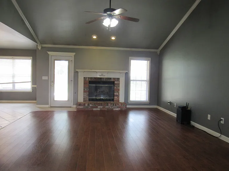 16 Emerald Cir — Photo 6