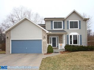 531 Trail Ridge Cir, Lincoln, NE 68505