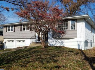 130 Knollwood Dr, Cherry Hill, NJ 08002