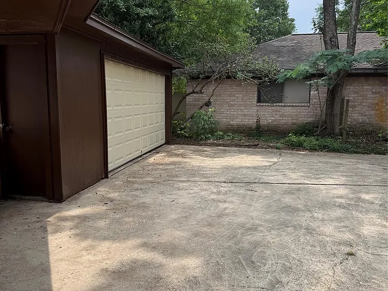 3206 Cascade Creek Dr — Photo 29
