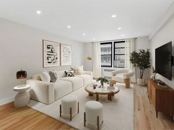 54 E 8th St APT 4J, New York, NY 10003