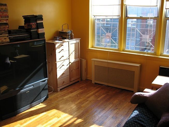 1st image of 313 E 89th St APT 5E