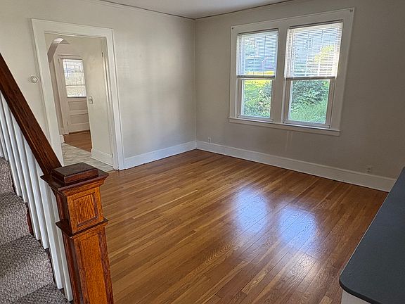 2nd image of 21 Sherman Ave