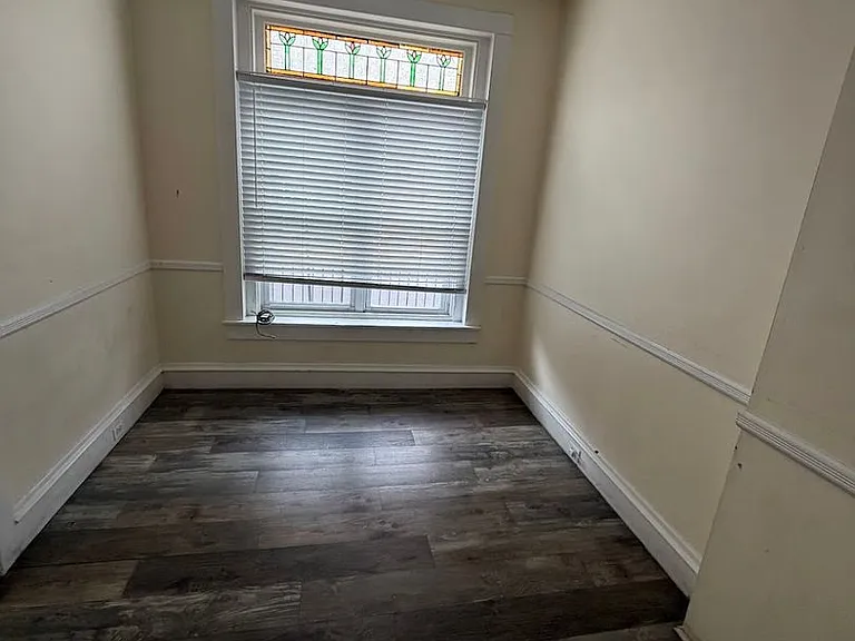 942 Washington St — Photo 4