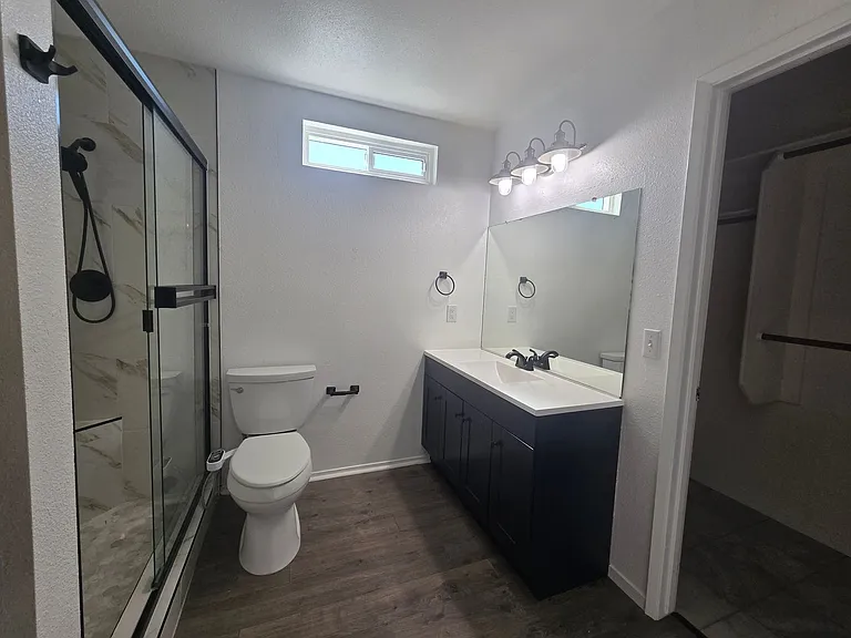 1012 Michelle Ct — Photo 11