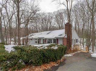 226 Amesbury Road, Kensington, NH 03833