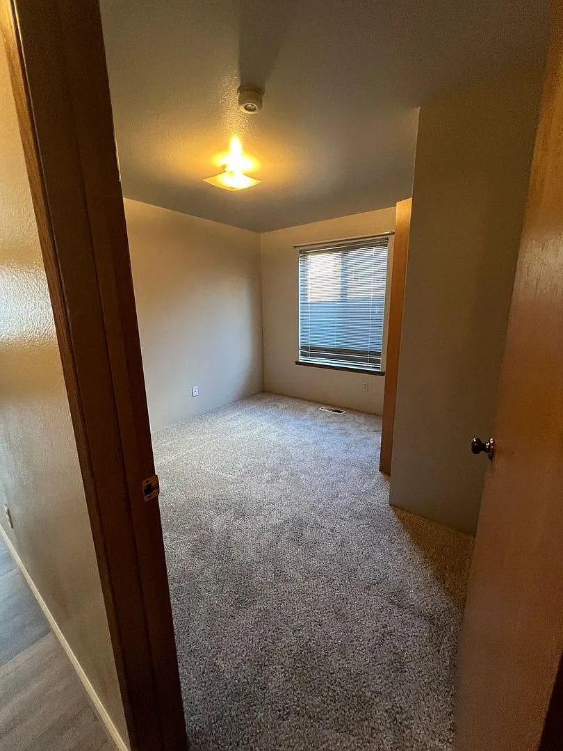 Newly renovated Duplex! — Photo 3