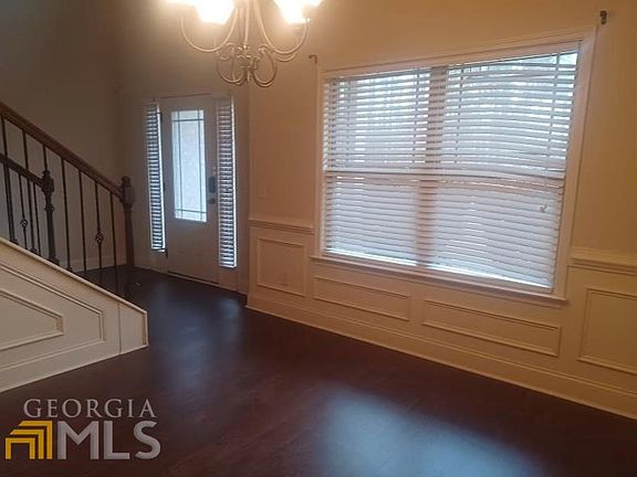 5th image of 448 Oscar Ct