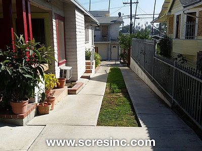2nd image of 806 N Harvard Blvd