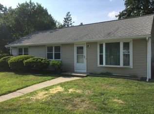 72 Jourmire Rd, Bridgeport, CT 06606