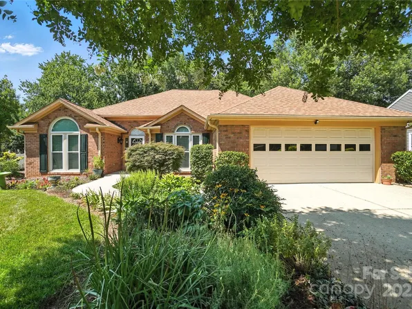 6416 Conifer Cir, Indian Trail, NC 28079