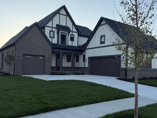 6111 Salisbury St, Zionsville, IN 46077