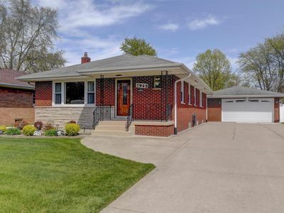 7945 Madison Ave, Munster, IN, 46321