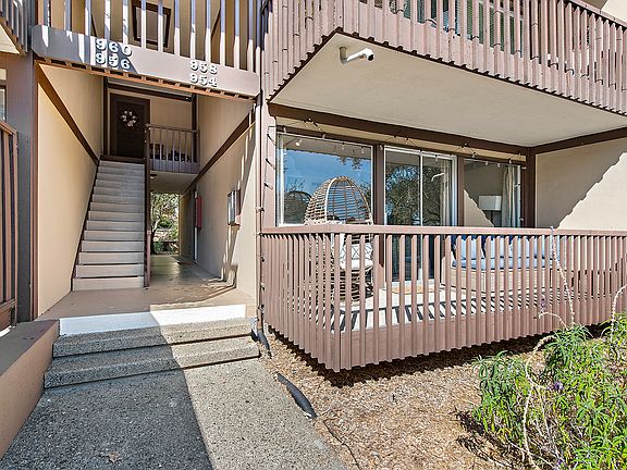 5th image of 954 Lea Dr #1