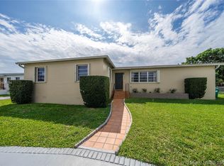 8350 SW 27th St, Miami, FL 33155