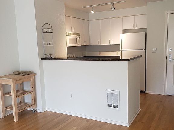 4th image of 8200 Oceanview Ter APT 410
