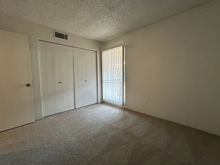 11040 N 28th Dr #127 — Photo 18