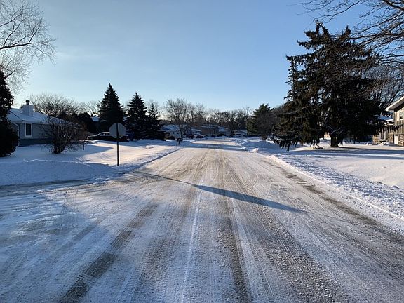 5th image of 37342 N Lake Shore Dr
