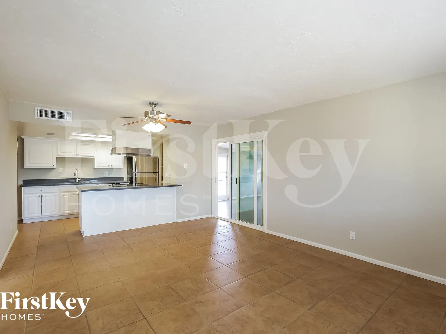 4 bed, 2.0 bath, 1534 sqft, $2,245 — Photo 3