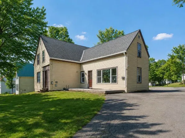 82 Summer Street, Dover-Foxcroft, ME 04426