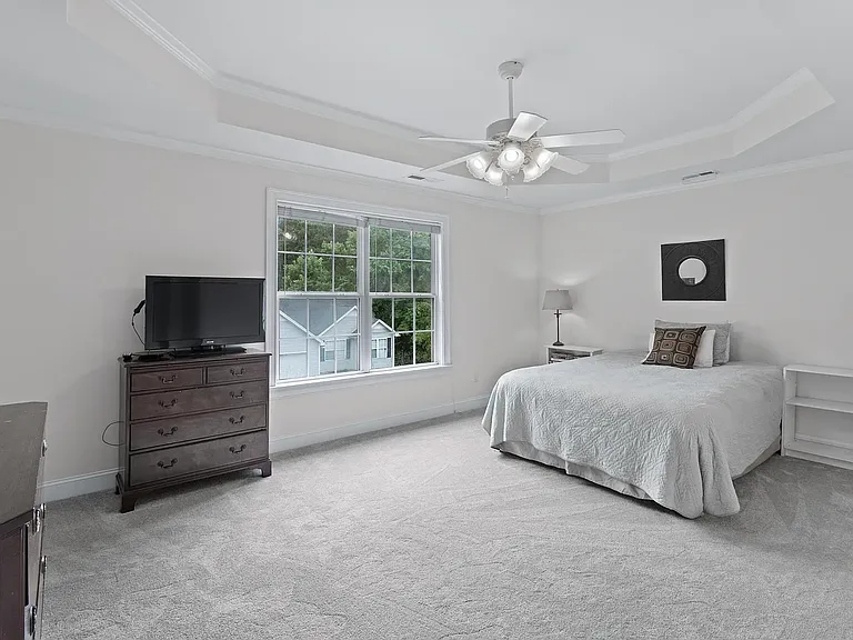 1362 Springview Dr — Photo 10