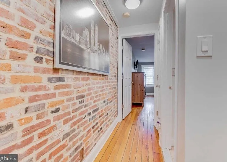1409 E Clement St — Photo 20