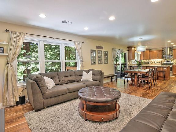 4th image of 12366 Lorenzo Ave