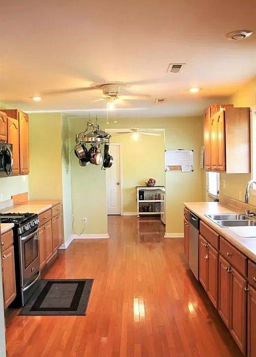 28 Highland Trl, Science Hill, KY 42553 Zillow