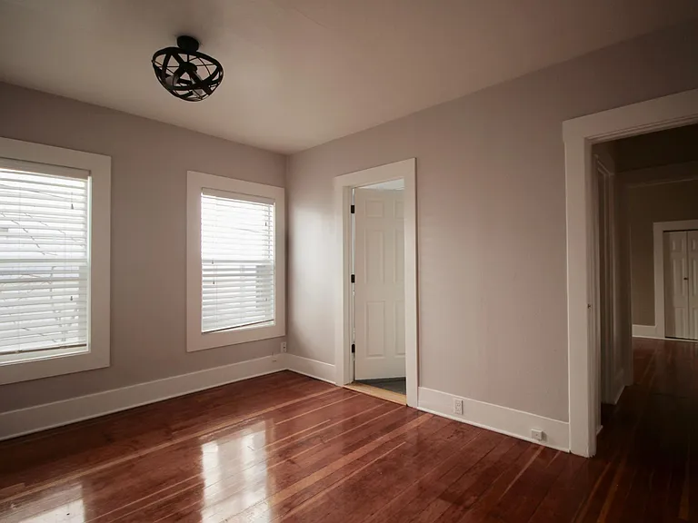 6207 Phinney Ave N — Photo 10